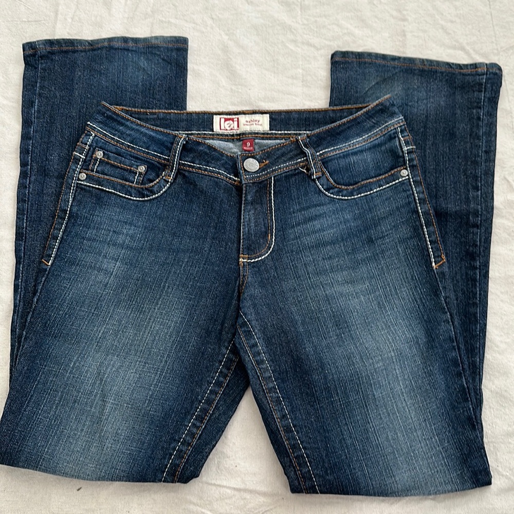 LEI ladies lowrise dark denim size 9 regular jeans